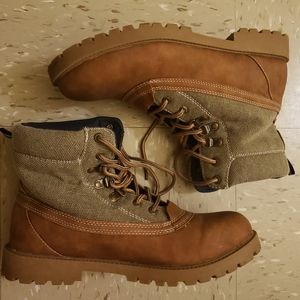 Nautica Tan Winter Boots